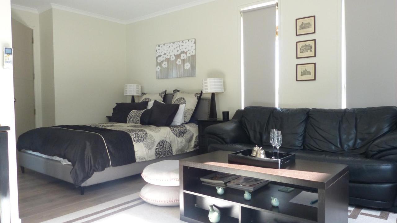 Modern Self Contained Apartment In Riverhead Zewnętrze zdjęcie
