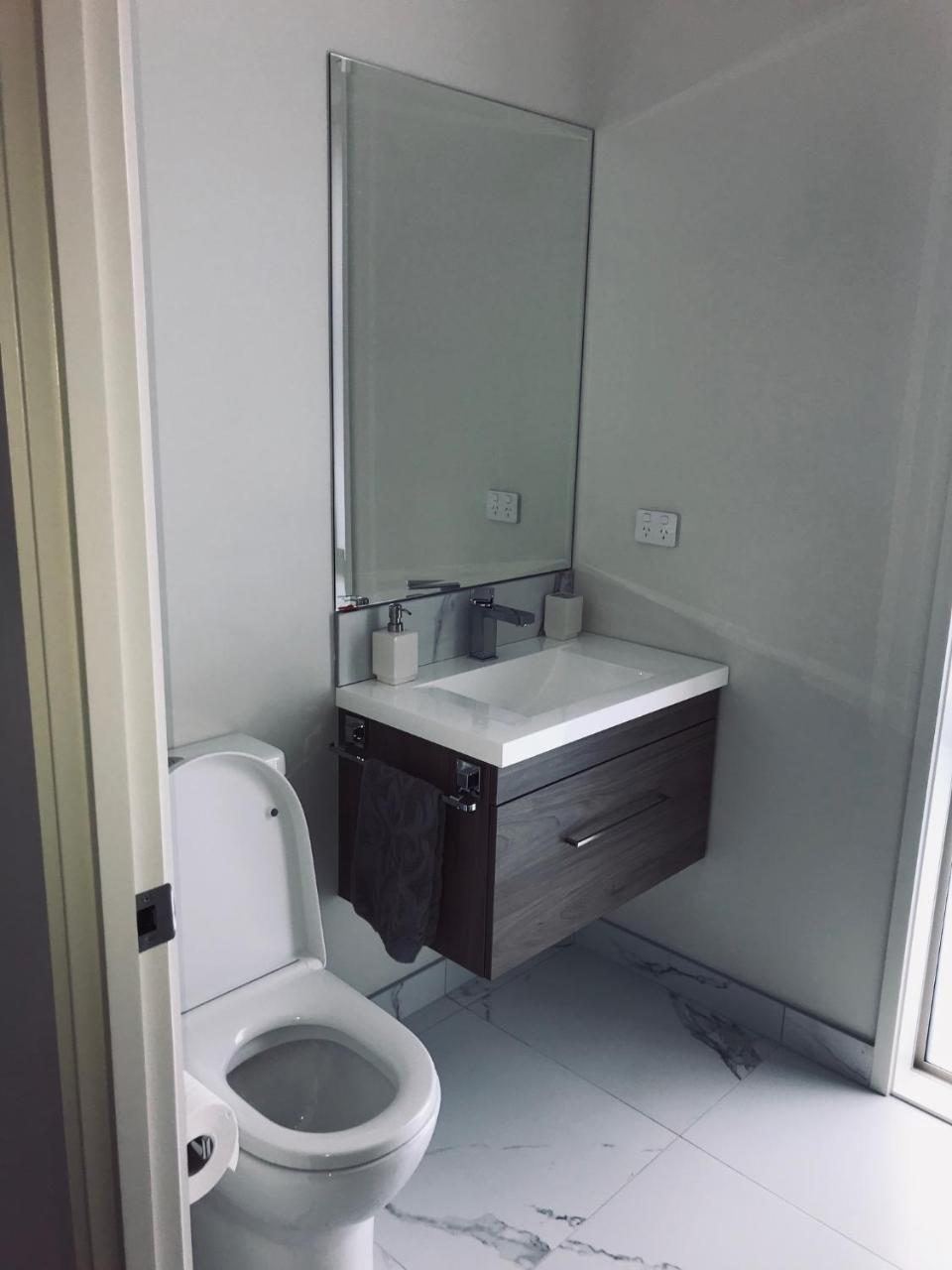 Modern Self Contained Apartment In Riverhead Zewnętrze zdjęcie